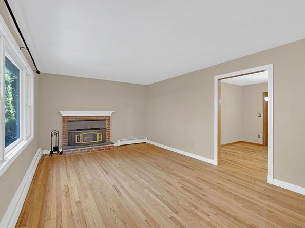 45 N Mountain Road, Brookfield CT 06804