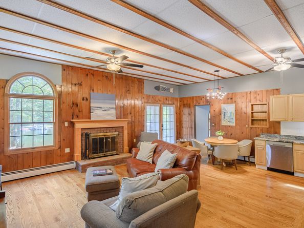 71 Cedar Drive, Danbury CT 06810