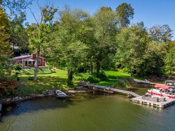 71 Cedar Drive, Danbury CT 06810