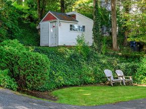 71 Cedar Drive, Danbury CT 06810