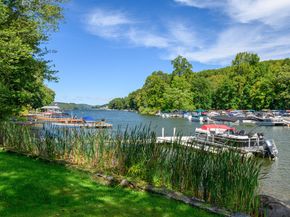 71 Cedar Drive, Danbury CT 06810
