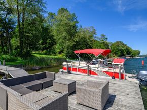 71 Cedar Drive, Danbury CT 06810