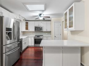32 Chatfield Drive, Trumbull CT 06611
