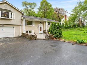 32 Chatfield Drive, Trumbull CT 06611