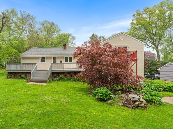 32 Chatfield Drive, Trumbull CT 06611