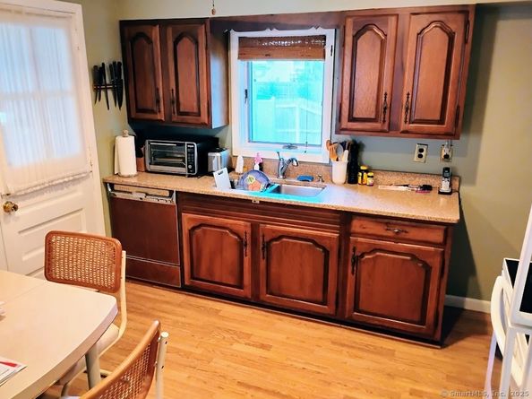 143 Sawyer Road, Fairfield CT 06824