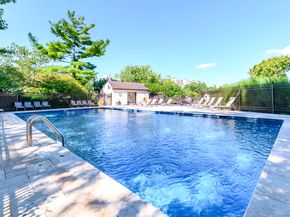 123 Harbor Drive Apt 311, Stamford CT 06902