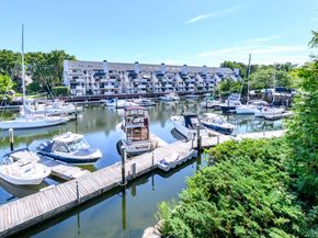 123 Harbor Drive Apt 311, Stamford CT 06902