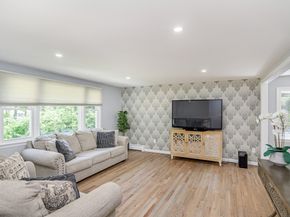 9 Chuck Wagon Lane, Danbury CT 06810