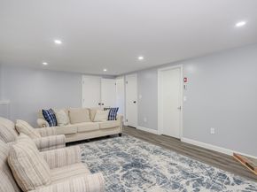 9 Chuck Wagon Lane, Danbury CT 06810