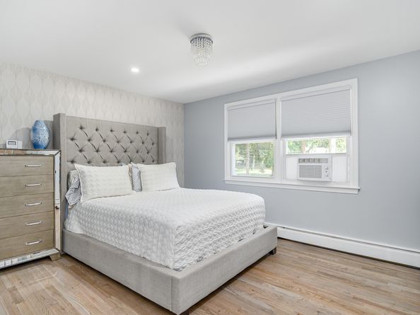 9 Chuck Wagon Lane, Danbury CT 06810