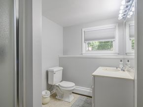 9 Chuck Wagon Lane, Danbury CT 06810
