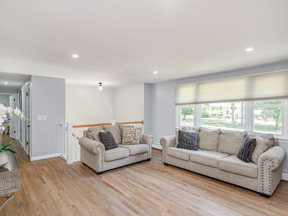 9 Chuck Wagon Lane, Danbury CT 06810