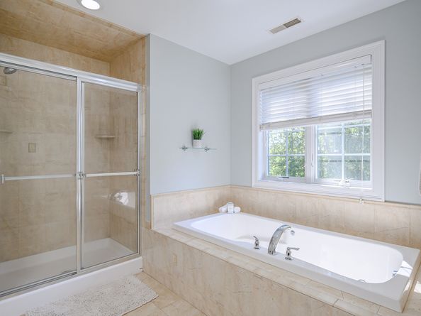 66 Marlin Road, Newtown CT 06482