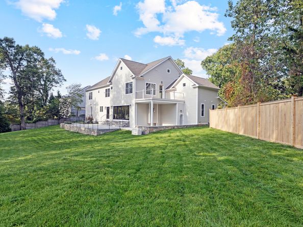 32 Webb Road, Westport CT 06880