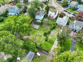 52 Penzance Road, Stamford CT 06902