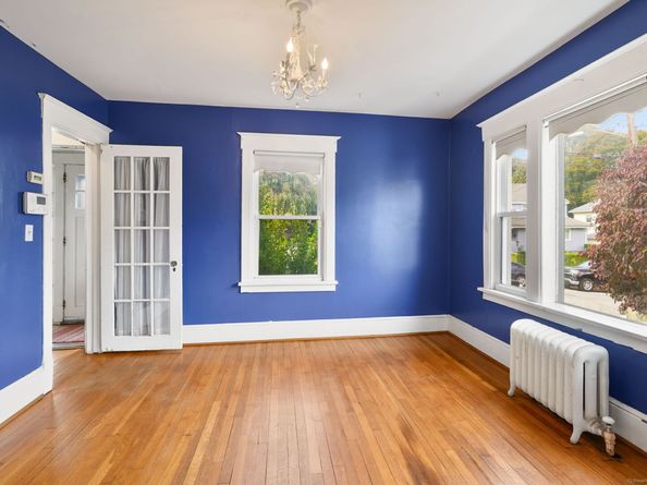 52 Penzance Road, Stamford CT 06902