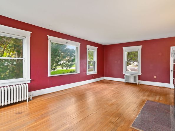 52 Penzance Road, Stamford CT 06902