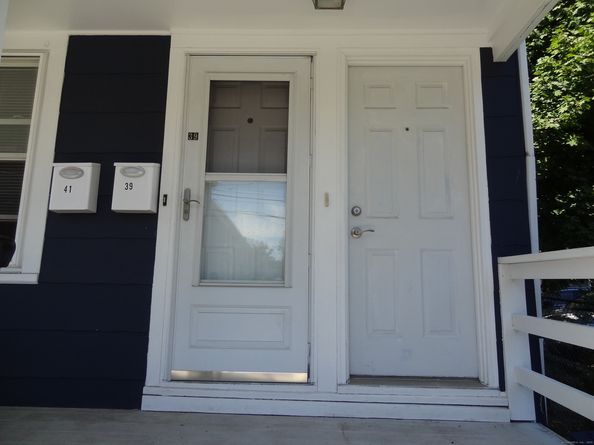 39 Jetland Place, Bridgeport CT 06605