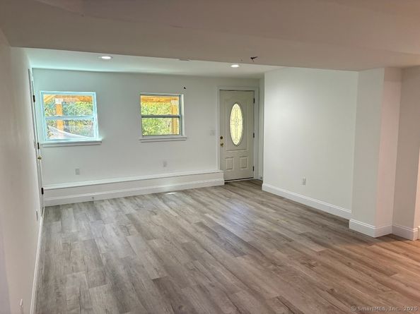 14 Clayton Road, Danbury CT 06811