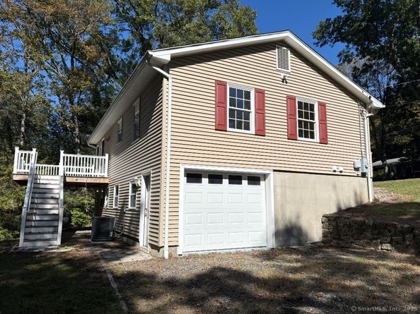 14 Clayton Road, Danbury CT 06811