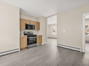 82 Waldorf Avenue, Bridgeport CT 06605