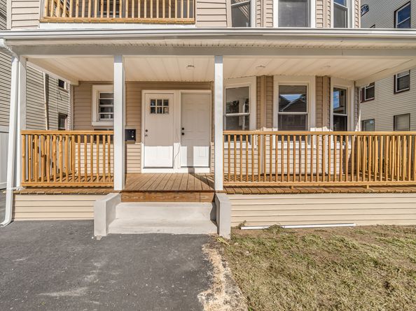 82 Waldorf Avenue, Bridgeport CT 06605