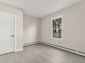 82 Waldorf Avenue, Bridgeport CT 06605