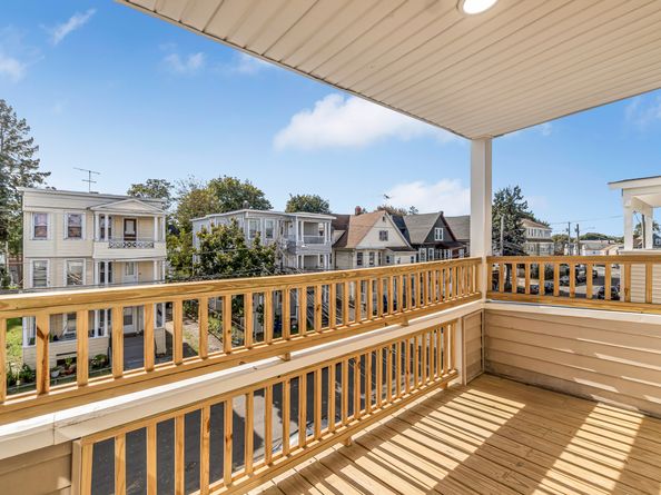82 Waldorf Avenue, Bridgeport CT 06605