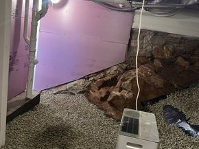 22 Hemlock Trail, Newtown CT 06482