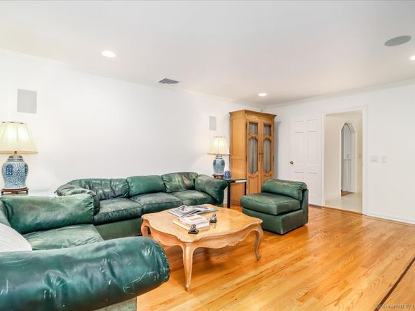 30 Thornwood Road, Stamford CT 06903