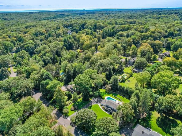 30 Thornwood Road, Stamford CT 06903