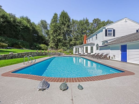 30 Thornwood Road, Stamford CT 06903