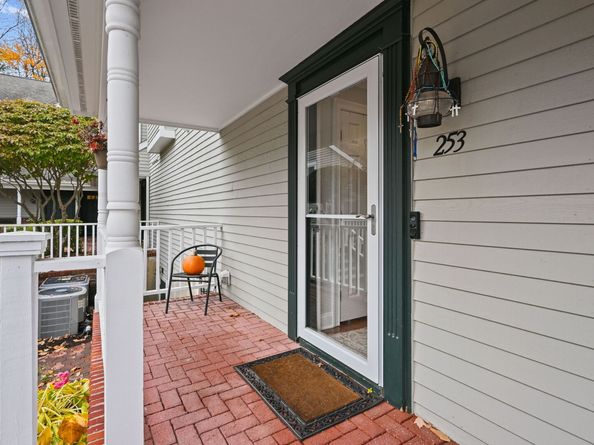 253 Mayfield Drive 253, Trumbull CT 06611