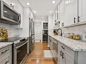 253 Mayfield Drive 253, Trumbull CT 06611