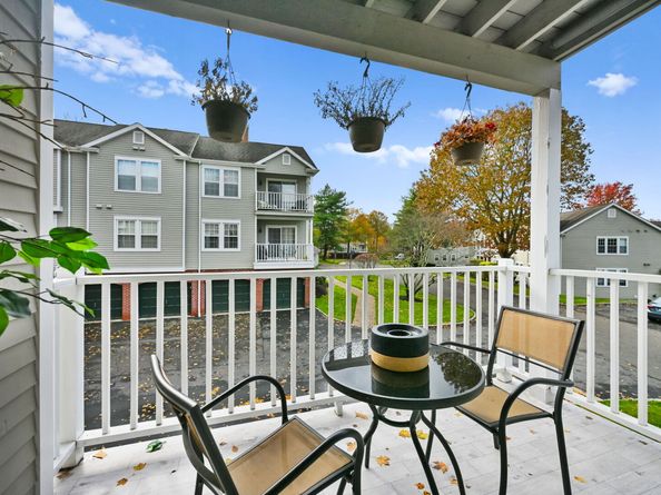 253 Mayfield Drive 253, Trumbull CT 06611