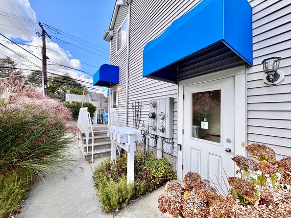 543 Newfield Avenue, Stamford CT 06905