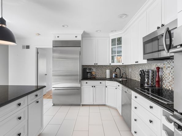 335 Georgetown Road, Weston CT 06883