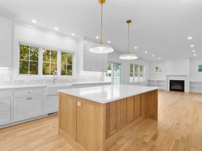 45 Robin Circle, Fairfield CT 06824