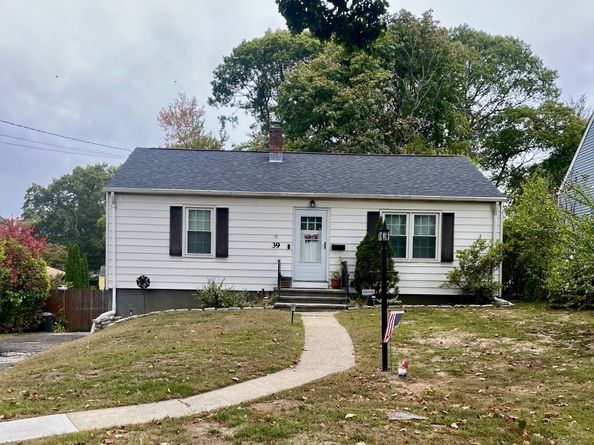 39 Chatham Drive, Norwalk CT 06854