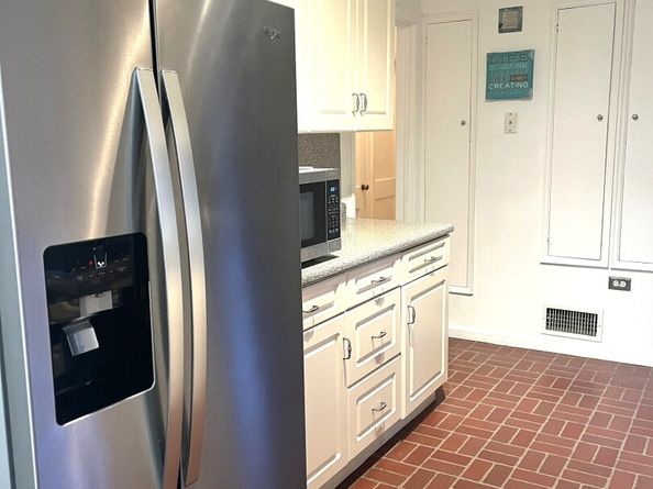39 Chatham Drive, Norwalk CT 06854