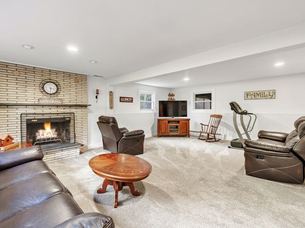 52 Autumn Drive, Monroe CT 06468