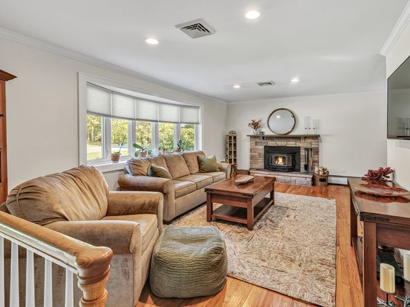 52 Autumn Drive, Monroe CT 06468