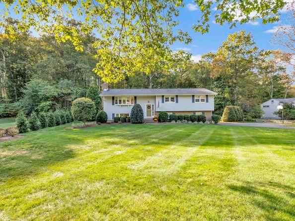 52 Autumn Drive, Monroe CT 06468