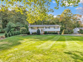52 Autumn Drive