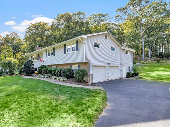 52 Autumn Drive, Monroe CT 06468