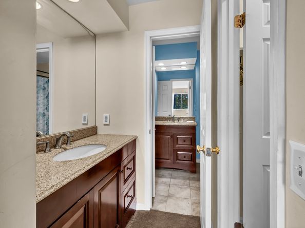 8 Rose Lane APT 248, Danbury CT 06811