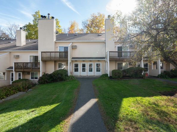 8 Rose Lane APT 248, Danbury CT 06811