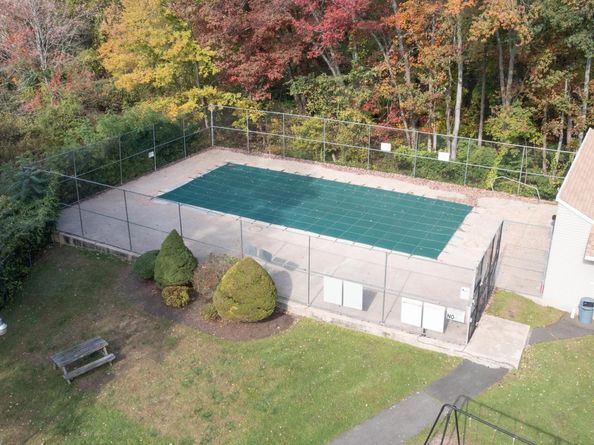 8 Rose Lane APT 248, Danbury CT 06811
