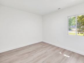51 Great Oak Road, Shelton CT 06484